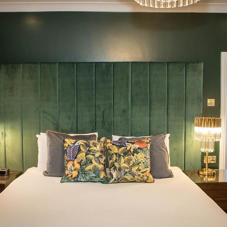 The Eton Mess Boutique Guesthouse Exterior photo